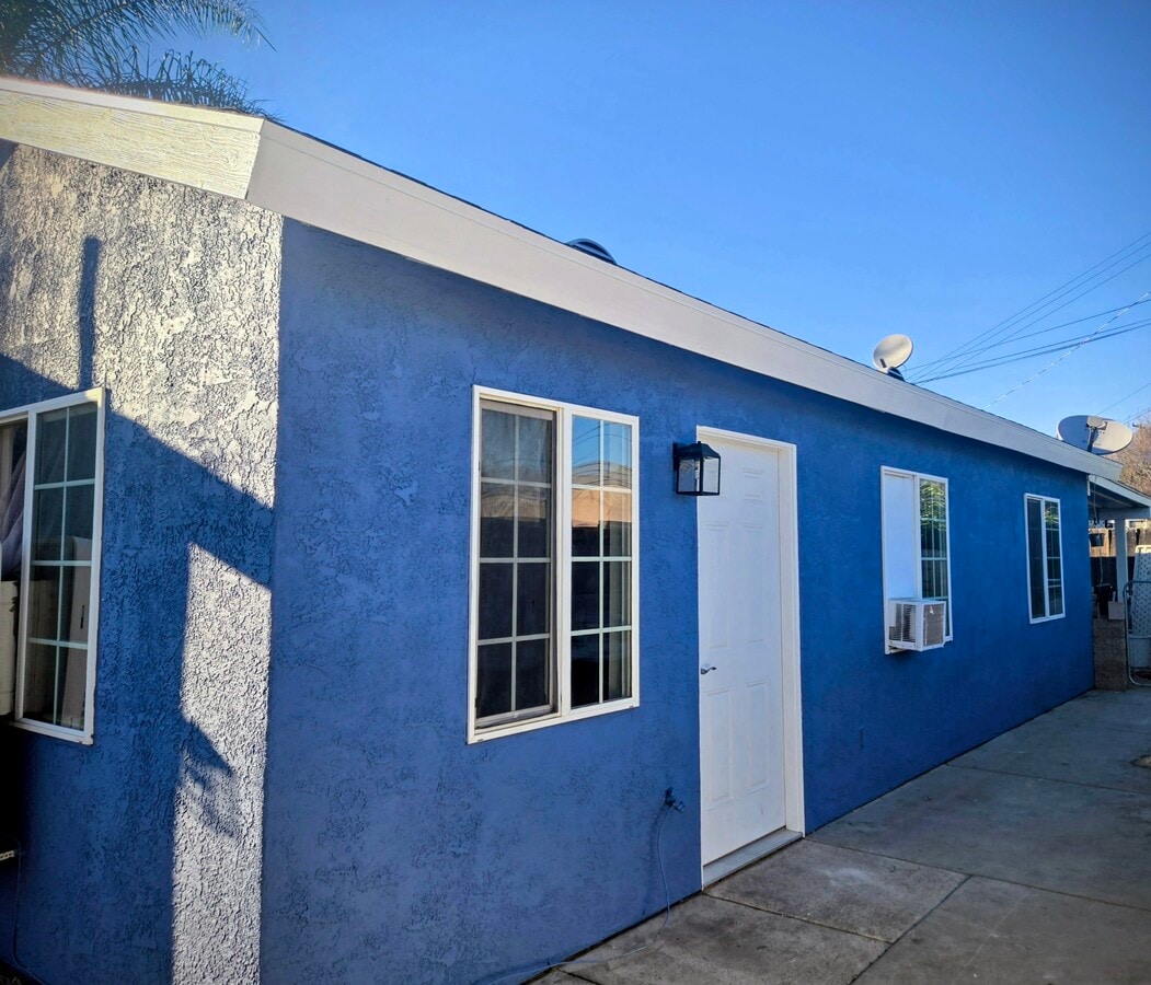 Photo - 1339 E La Deney Dr