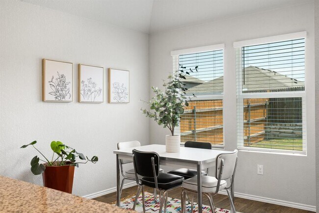 Photo - 15101 Siberian Elm Ln