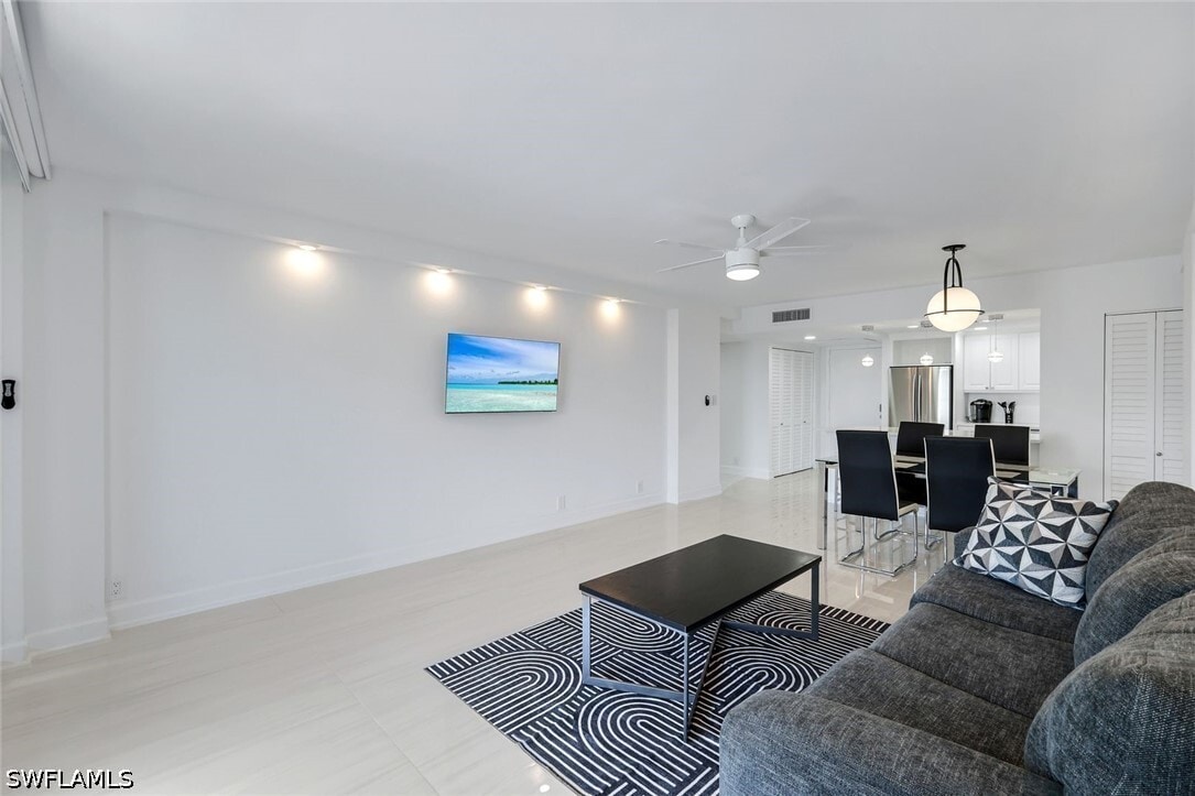 Photo - 5 Bluebill Ave Unit 410