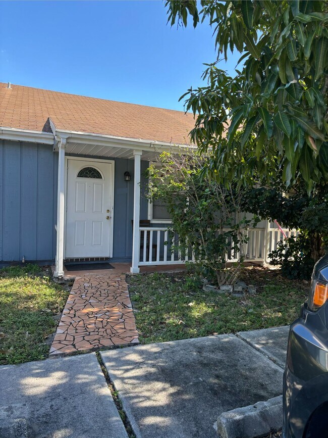 Photo - 4730 NW 5th Ave