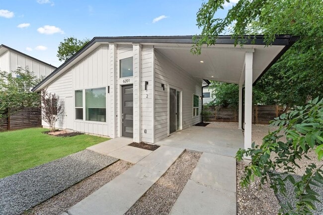 Photo - 6201 Caddie St