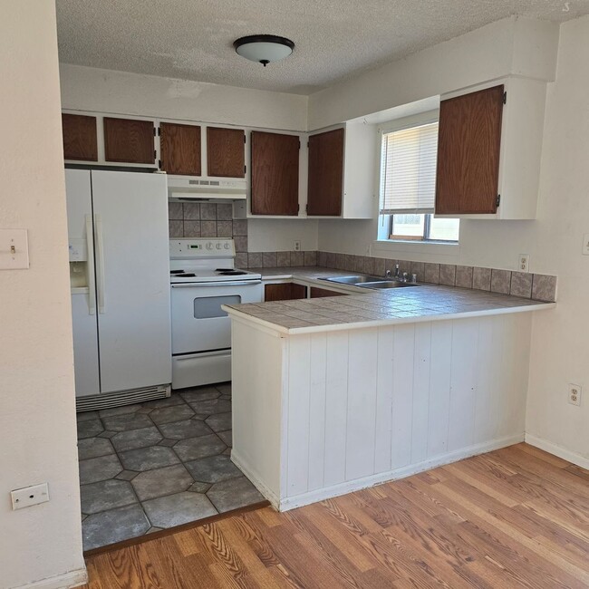Photo - 862 Iowa Ave Unit 2