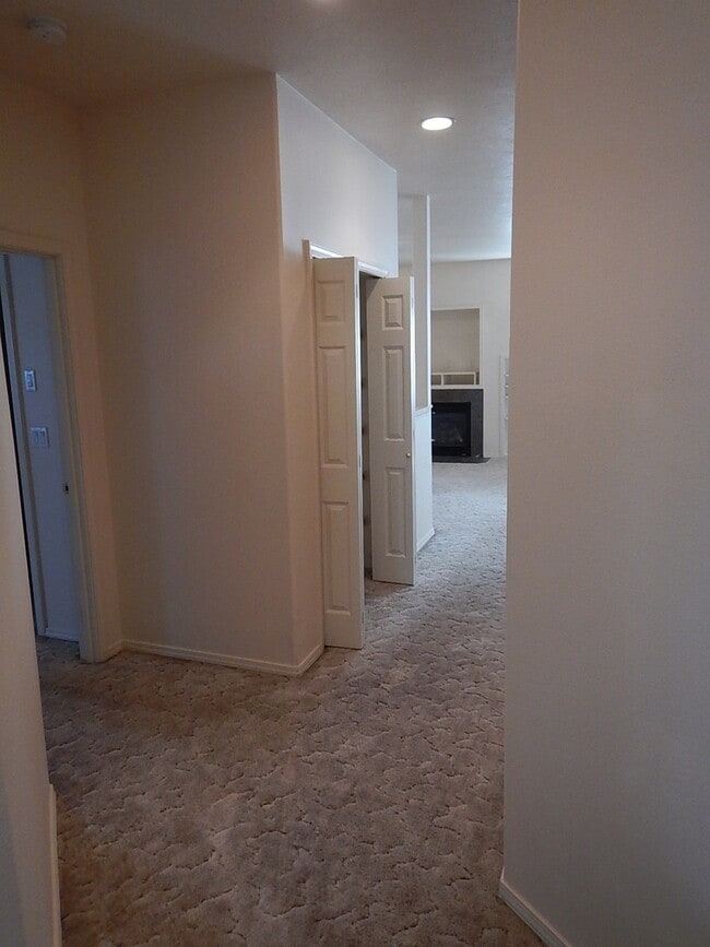 Photo - *APPLICATIONS PENDING* 3 Bedroom, 2 Bathroom House on North End of Prineville - Available Soon!
