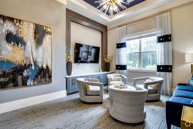 Resident Lounge & Media Suite