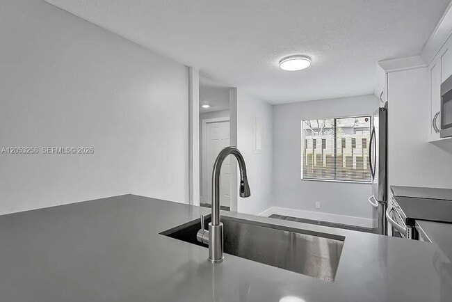 Photo - 5084 S University Dr