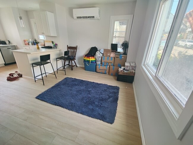 Photo - 325 Rustic Ave Unidad 1