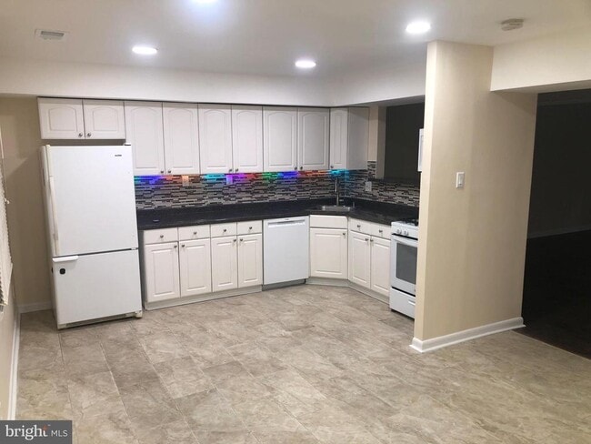 Photo - 13013 Townsend Rd