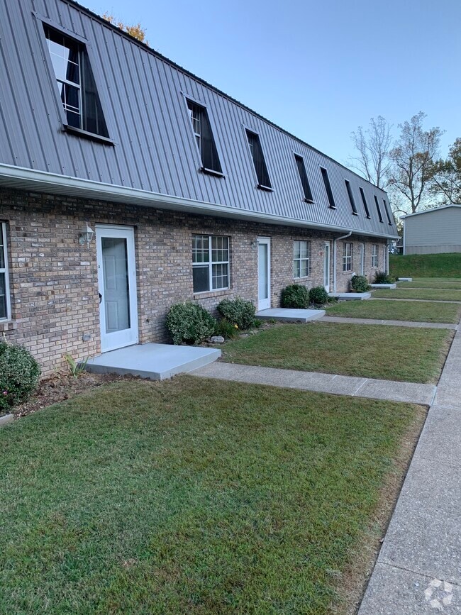 Building Photo - 102 Rolling Acres Unit D Rental