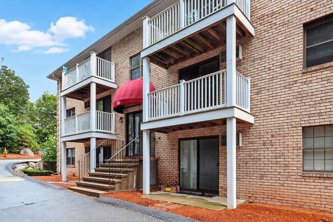 Building Photo - 18 Kenmar Dr Unit 149 Rental