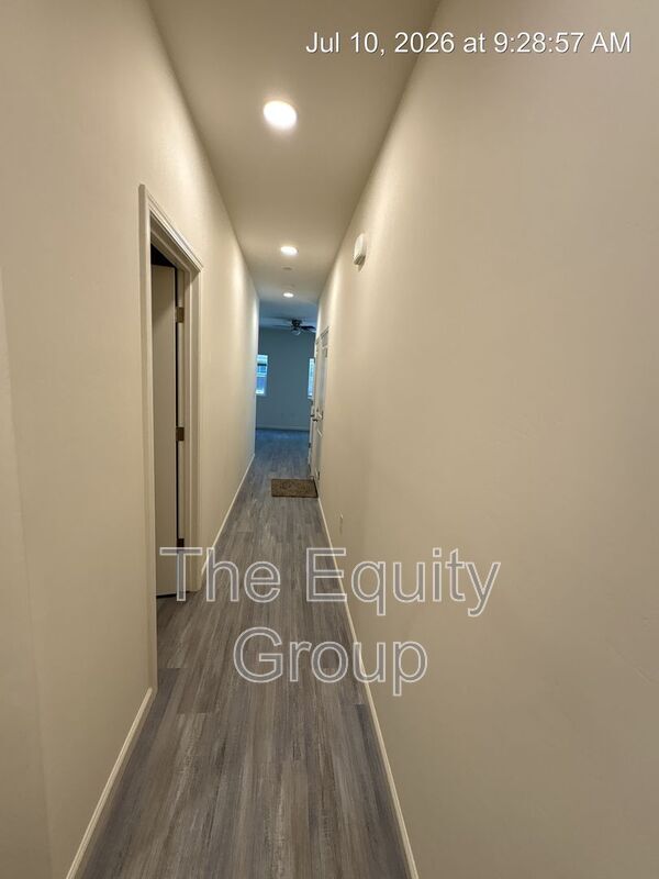 733 S Pinkham St Unit 102