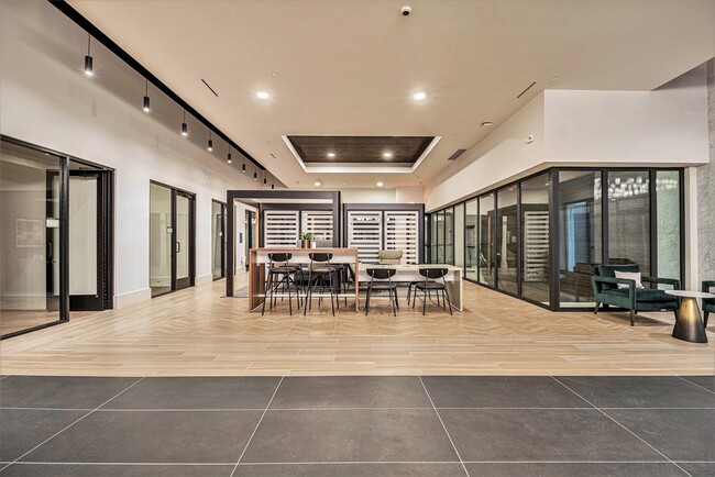 Photo - 1801 Smith St Unidad 1814