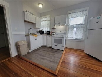 Building Photo - 139 Franklin St Unit 5