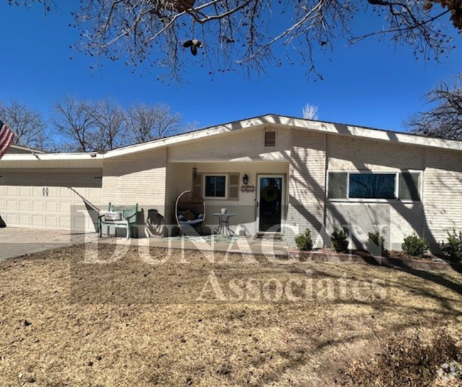 Building Photo - Partially Furnished- 3bed 2bath home with ...