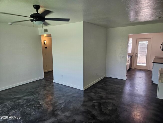 Photo - 1511 E Rovey Ave