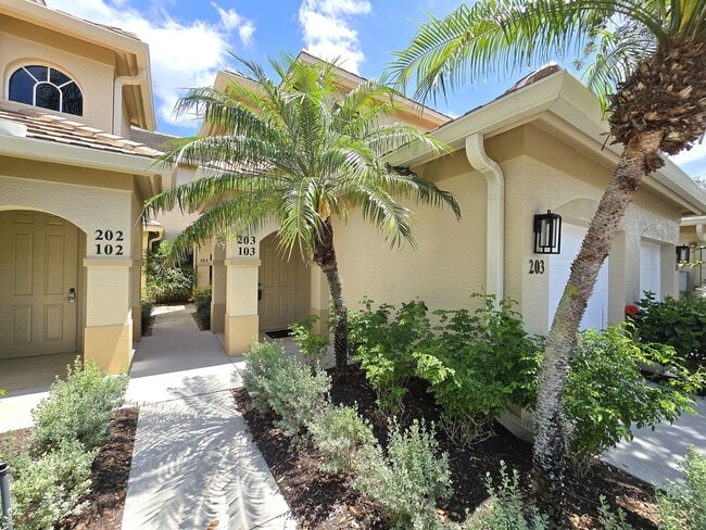 Photo - ** PELICAN LANDING ** 3 BED / 2 BATH - GAR...