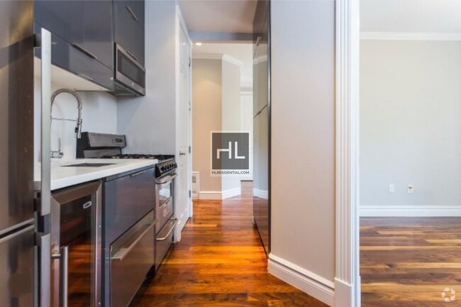Building Photo - Lexington Avenue Rental