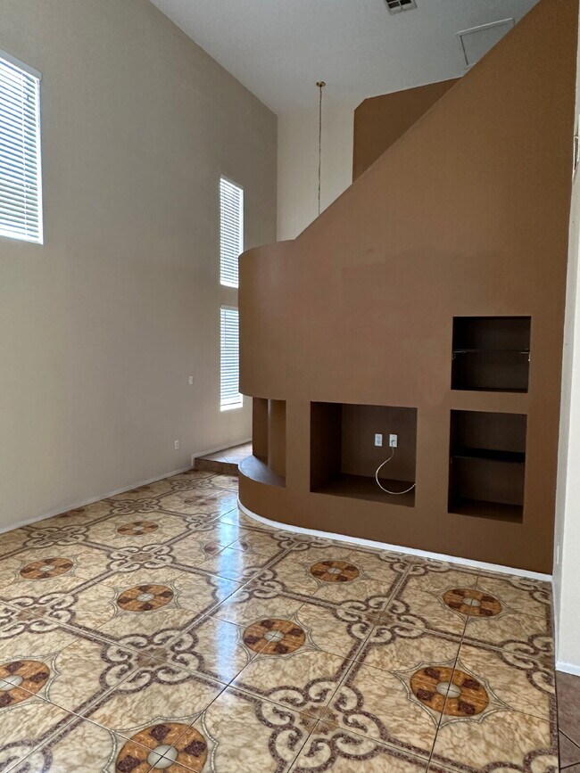 Photo - "Stylish and Spacious 3-Bed Home in Las Vegas with over 1500 sqft on a corner lot