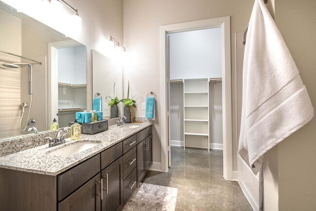 Lakeview Apartments