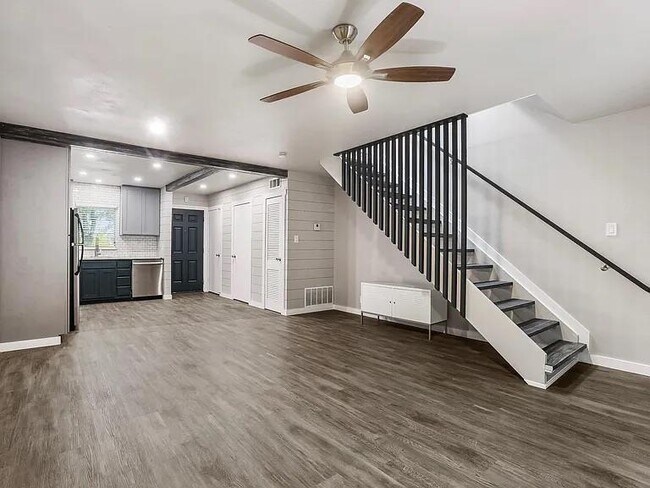 Photo - 5330 Balcones Dr Unidad C