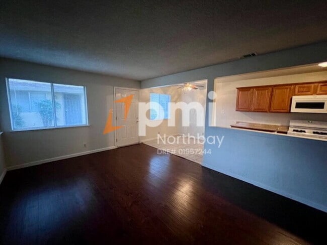 Photo - 1977 Woodglen Ln Unit Apt 3