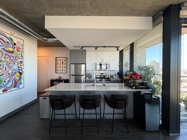 Photo - 160 N Elizabeth St Unidad 2301
