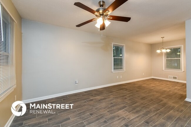 Photo - 8807 Crown Ct