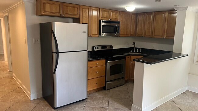 Photo - 6800 Louis Xiv St Unidad B