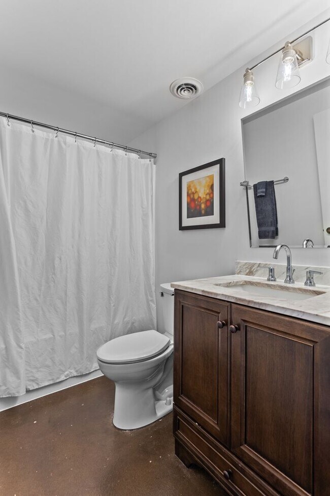 Photo - Peper Lofts @ Laclede's Landing Unidad 3L