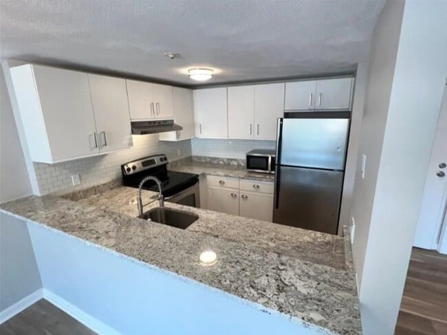 Photo - 200 Woodlawn Ave Unidad 206