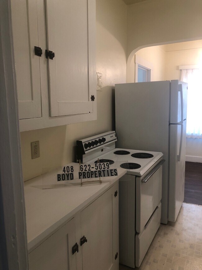 Photo - 708 N 1st St