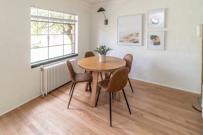 Robinwood Apartments