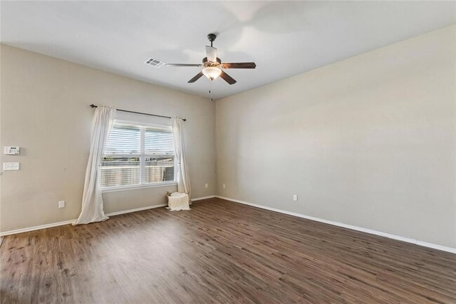 Photo - 18220 Scarborough Dr