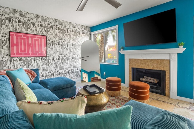 Building Photo - 7804 W Pershing Ave Rental
