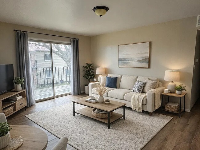 Building Photo - N115W17103 Armada Dr Unit N115W17103 Armada Dr