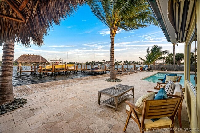 Photo - 844 East Dr
