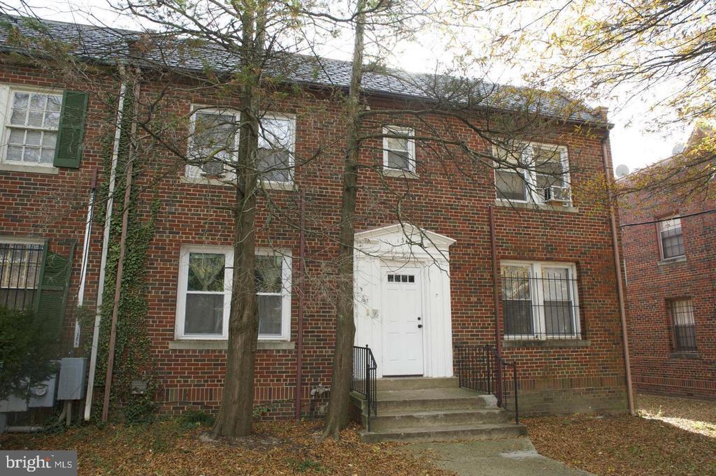 Photo - 1342 Nicholson St NW