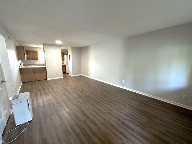 Photo - 448 Belmont Rd