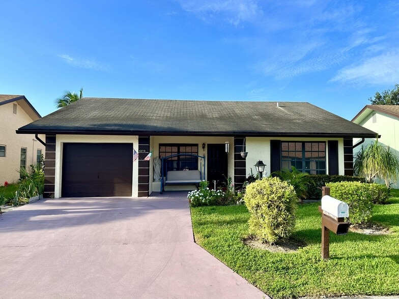 6273 Tall Cypress Cir