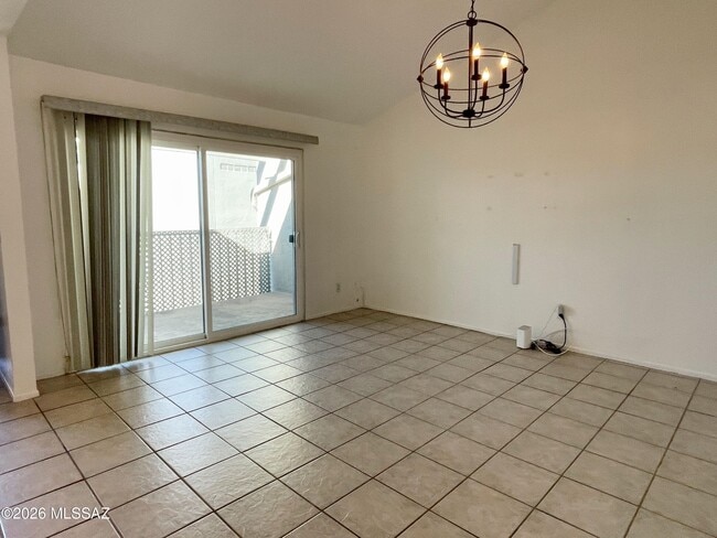 Photo - 822 S Langley Ave Unit 207