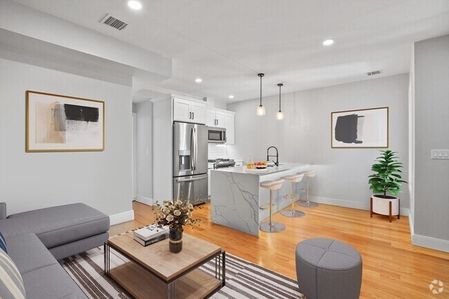 Building Photo - 174 W Seventh St Unit 1 Rental