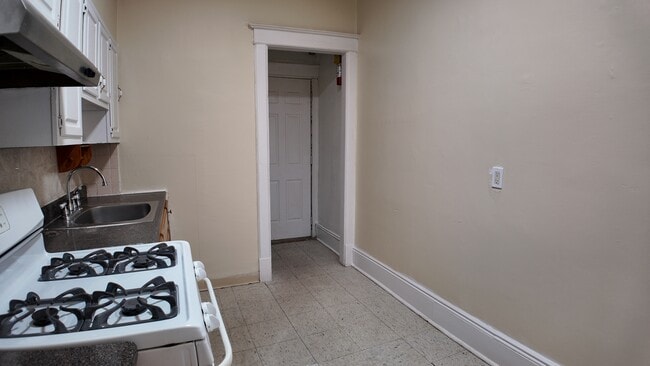 Photo - 8 Morris Cres Unidad 2FL