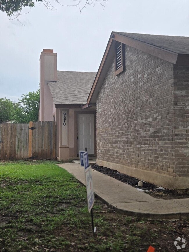 Building Photo - 9570 Bowen dr Rental