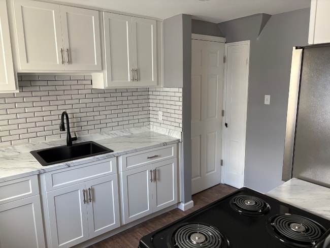 Photo - 136 Kenview Ave Apartamento Unidad Left