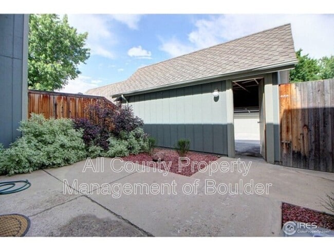 Photo - 14 Benthaven Pl