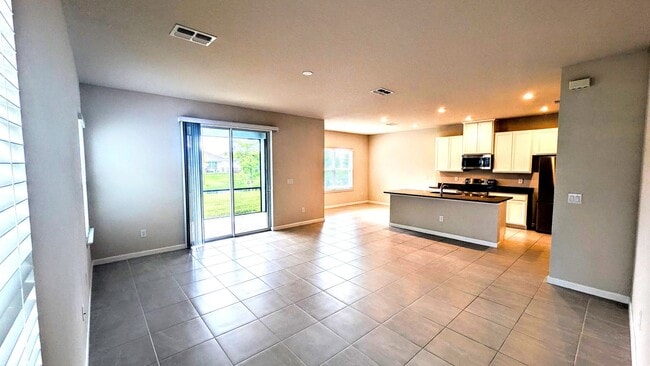 Photo - Annual UNfurnished NEW 4/ 2 1/2 home off State Route-70 in Bradenton