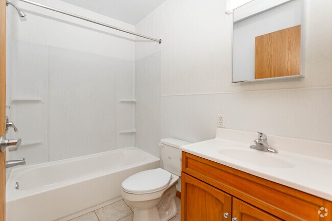 1HAB, 1BA - 324 ft² - Campus Side Apartments