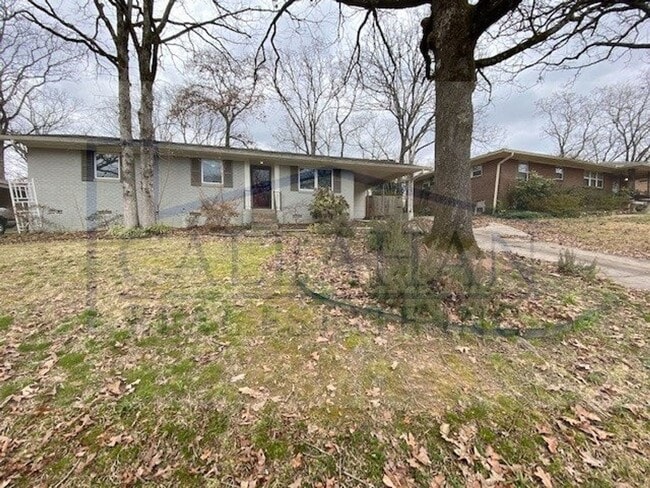 Building Photo - Lakewood 3 Bedroom Home