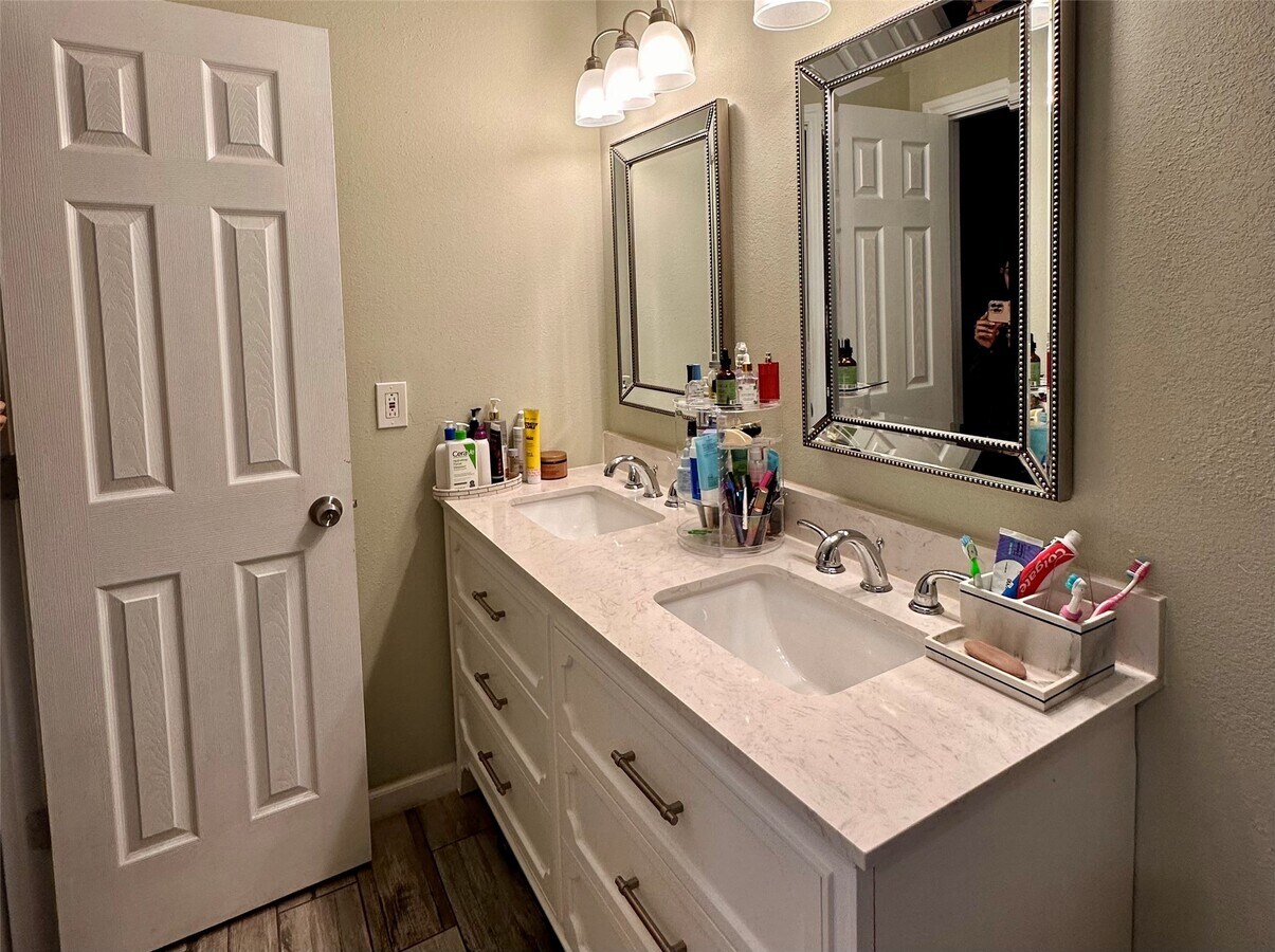 Photo - 7810 Kellwood Dr