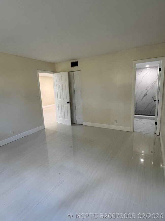 Photo - 8000 Fairview Dr Unit 209
