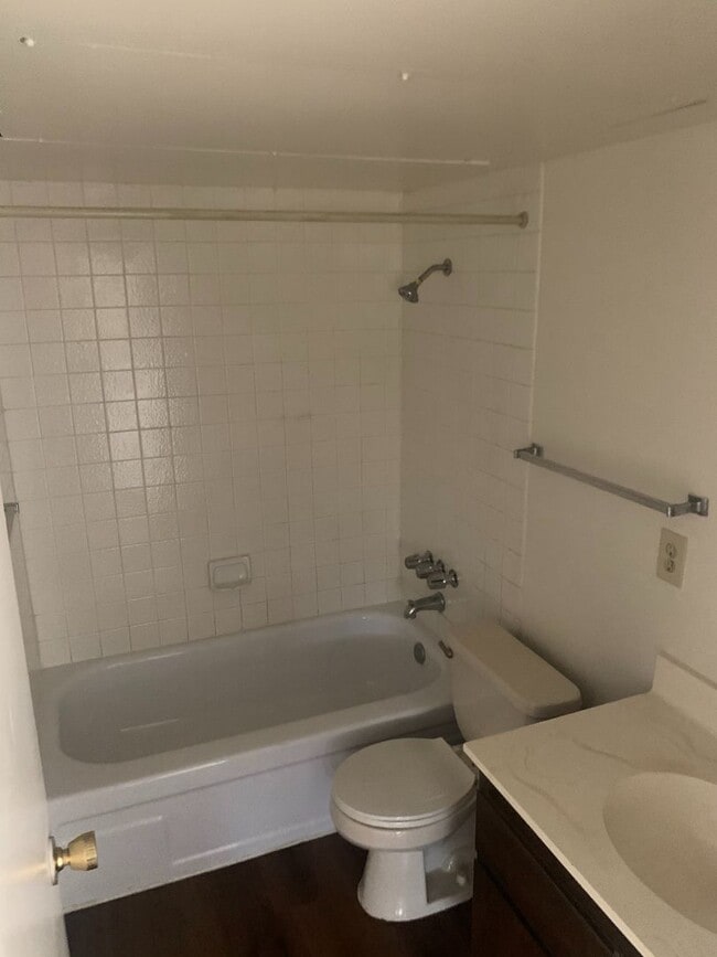 Photo - 555 S Royal Crest Cir Unit 22